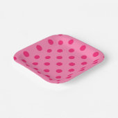Hot Pink op Pink Polka Dots Patroonontwerp Papieren Bordje (Gebogen)
