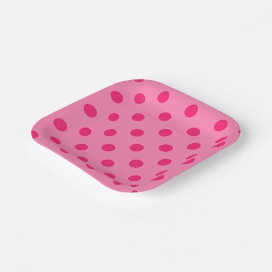 Hot Pink op Pink Polka Dots Patroonontwerp Papieren Bordje (Gebogen)