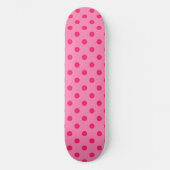 Hot Pink op Pink Polka Dots Patroonontwerp Persoonlijk Skateboard (Voorkant)