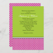 Hot Pink Polka Dot en Green Wedding Invitation Kaart (Voorkant / Achterkant)