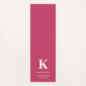 Hot Pink typografisch monogram Yogamat (Voorkant)