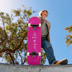 Hot Pink White Classy Curved Swash Handtekening Na Persoonlijk Skateboard