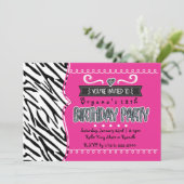 Hot Pink & Zebra Girls Verjaardagsfeestje Uitnodig Kaart (Staand voorkant)