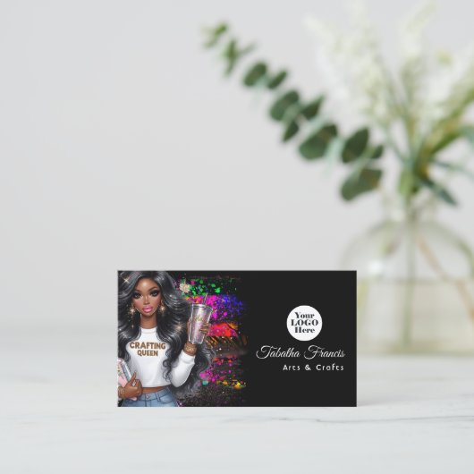 Hot-Pink Zwarte Vrouw Crafting Queen Design Visitekaartje (Staand voorkant)