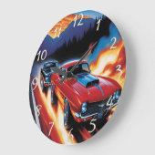 Hot rods racen bij zonsondergang in de bergen grote klok (Hoek)