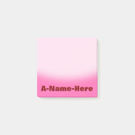 Hot-roze achtergrond met veeleisende naam post-it® notes