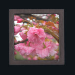 Hot-roze Cherry Blossom Flowers Premium Decoratiedoosje<br><div class="desc">Hot-Roze Cherry Blossom Flowers Foto van Sandy Closs,  genomen op Lake Arrowiad Pink,  flower,  bloem,  bloem,  bloem,  lente,  kersen,  kersen,  tuin,  bruiloft,  bruiloften;</div>