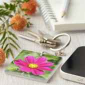 Hot-Roze Cosmos Flower Sleutelhanger (Voorkant Rechts)