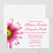 Hot-Roze Daisy Flower Wedding Invitations Kaart (Voorkant / Achterkant)