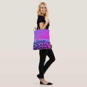 Hot-roze en Paarse glam-luipaard Tote Bag (Op model)