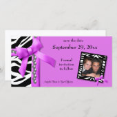 Hot-roze en witte Zebra sparen de datumkaart Save The Date (Voorkant / Achterkant)