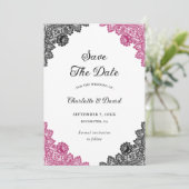 Hot roze en zwarte bloemenkant bruiloft save the date (Staand voorkant)