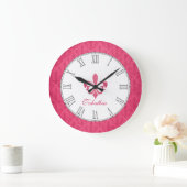 Hot-roze fleur de lis damask name wall klok (Huis)