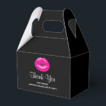 Hot-roze glimp op zwarte bachelorette bedankdoosjes<br><div class="desc">Een gunst box met een tekening van een paar glanzende roze vrouwelijke lippen op een zwarte achtergrond.</div>