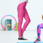 Hot-roze luipaard afdrukken leggings<br><div class="desc">Roze luipaard print leggings zijn een gedurfde en modieuze keuze met een levendige Hot Pink achtergrond en een ingewikkeld luipaard print patroon. De unieke combinatie van de opvallende roze kleur en de klassieke luipaardprint creëer is een boeiende versmelting van moderne en animalistische esthetiek. Deze leggings zijn veelzijdig, geschikt voor zowel...</div>