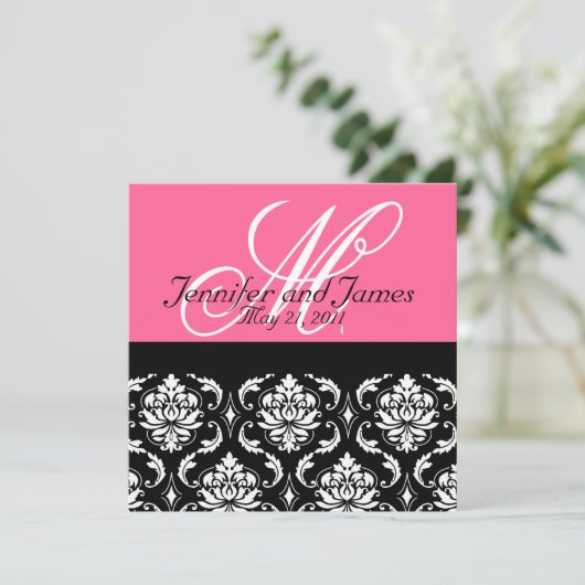 Hot-roze Monogram Damask Weddenschap Kaart (Staand voorkant)