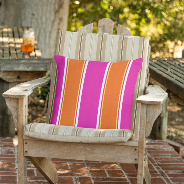 Hot-roze Oranje Cabana Stripes buitenste Pillow Buitenkussen (Stoel)