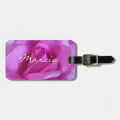 Hot-roze paarse roos close-up foto, aangepaste naa bagagelabel (Voorkant horizontaal)