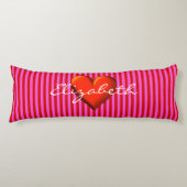 Hot-Roze Rode Stripe Red Metallic Heart Monogram Lichaamskussen (Voorkant)