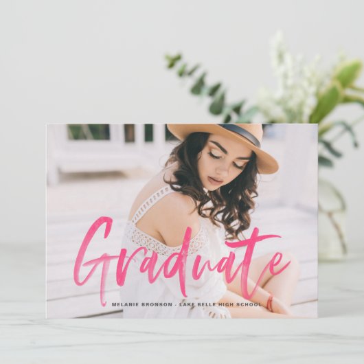 Hot roze Waterverf belettering foto Afstuderen Kaart (Staand voorkant)