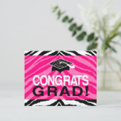 Hot-roze Zebra-grats Girl's Graduation Party Uitnodiging Briefkaart (Staand voorkant)