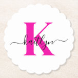 Hot Roze Zwart Initiaal Naam Monogrammed Kartonnen Onderzetters<br><div class="desc">Deze eenvoudige, elegante witte ronde papieren onderzetters met je voornaam in een trendy scriptlettertype in zwart, getypt over je eerste initiaal in een modern petten lettertype in heet roze, zijn ideaal om je tafels en tellers vrij te houden van waterringen. Ze absorberen druppels, zodat u zich geen zorgen hoeft te...</div>