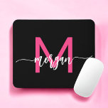 Hot Roze Zwart Modern Script Girly Monogram Naam Muismat<br><div class="desc">Voeg een pop kleur toe aan uw werkruimte met onze Hot Pink Modern Script Girly Monogram Naam Muismat! Deze muismat heeft een levendig roze ontwerp en is gepersonaliseerd met jouw naam in een chique, eigentijds script en combineert stijl met praktische bruikbaarheid. Het gladde oppervlak zorgt voor nauwkeurige muisbewegingen, terwijl de...</div>