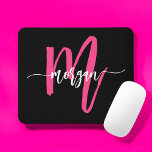 Hot Roze Zwart Modern Script Girly Monogram Naam Muismat<br><div class="desc">Voeg een pop kleur toe aan uw werkruimte met onze Hot Pink Modern Script Girly Monogram Naam Muismat! Deze muismat heeft een levendig roze ontwerp en is gepersonaliseerd met jouw naam in een chique, eigentijds script en combineert stijl met praktische bruikbaarheid. Het gladde oppervlak zorgt voor nauwkeurige muisbewegingen, terwijl de...</div>