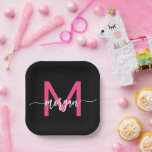 Hot Roze Zwart Modern Script Girly Monogram Naam Papieren Bordje<br><div class="desc">Voeg een vleugje chic toe aan uw feesten met onze Hot Pink Modern Script Girly Monogram Name Paper-Borden! Deze borden zijn voorzien van een levendig roze ontwerp en zijn gepersonaliseerd met jouw naam in een elegant, modern script voor een aangepaste, stijlvolle touch. Perfect voor verjaardagen, feesten of een speciale gelegenheid,...</div>