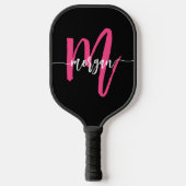 Hot Roze Zwart Modern Script Girly Monogram Naam Pickleball Paddle (Voorkant)