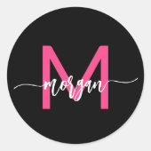 Hot Roze Zwart Modern Script Girly Monogram Naam Ronde Sticker (Voorkant)