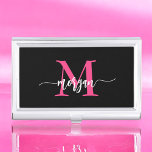 Hot Roze Zwart Modern Script Girly Monogram Naam Visitekaarthouder<br><div class="desc">Maak een professionele verklaring met onze Hot Pink Modern Script Girly Monogram Naam Business Card Case! Dit slanke en stijlvolle hoesje heeft een opvallend roze design, gepersonaliseerd met jouw naam in een stijlvol, eigentijds script voor een chique touch op maat. Het is ideaal voor het dragen en beschermen van uw...</div>