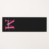 Hot Roze Zwart Modern Script Girly Monogram Naam Yogamat (Voorkant (horizontaal))