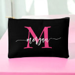 Hot Roze Zwart Monogram Naam Meisje Script Etui<br><div class="desc">Organiseer uw benodigdheden in stijl met onze Hot Pink Monogram Name Girl's Script Accessoirezak! Deze tas is voorzien van een opvallend roze ontwerp en is gepersonaliseerd met jouw naam in een elegant lettertype voor een chique, aangepaste toets. Ideaal voor het bewaren van cosmetica, briefpapier of kleine accessoires, het combineert praktische...</div>