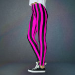 Hot-roze zwart, verticaal breedband leggings<br><div class="desc">Dit zwarte en hete roze patroon heeft verticale strepen.</div>