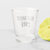 Hot Shot Chef | Grappig geschenkglas Glas (Achterkant)