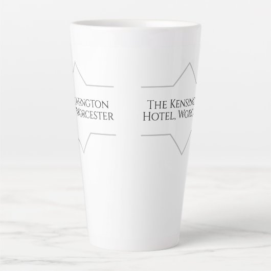 Hotel Branding op een Latte Mok (Voorkant)