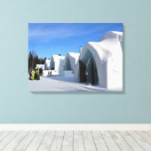 Hotel de Glace, Quebec, Canada Canvas Afdruk (Insitu (Houten vloer))