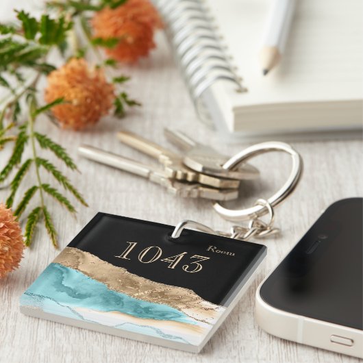 Hotel lodge resort room sleutelmarmer goud blauw sleutelhanger (Voorkant Rechts)