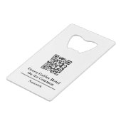 Hotel of restaurant met QR-code. Hotelgast Creditkaart Flessenopener (Voorkant Gekanteld)