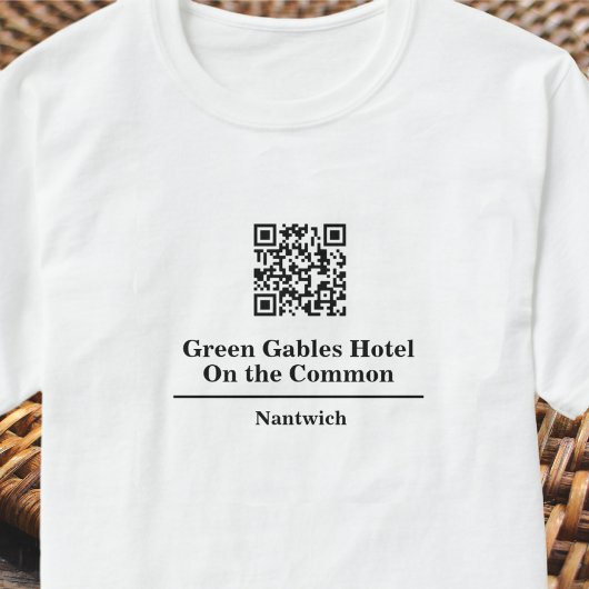 Hotel of Restaurantnaam met QR-code T-Shirt