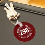 Hotelkamer Sleutelhanger met kamernummer<br><div class="desc">Sleutelhanger voor een hotel. Hotel Sleutelhanger met kamernummer. Guest House Keyring met hotelkamernummer. Sleutelhanger hotelkamer. Het nummer van de hotelkamer afgedrukt op een Keyring. Marronkleur.</div>