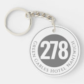 Hotelnaam plus kamer nummer aan een sleutelhanger (Voorkant)