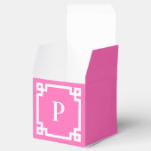 Hotroze en White Greek Key Border Monogram Bedankdoosjes (Geopend)