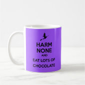 Hou Calm Harm Geen en eet veel chocolade op Koffiemok (Links)