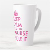 Hou je rustig en laat een RnT-verpleegster het zo Latte Mok (Rechterhoek)