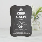 Hou kalm en feest op Chalkboard Funny Holiday Kaart (Staand voorkant)