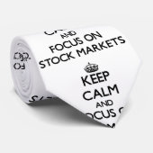 Hou kalm en focus op aandelenmarkten stropdas (Opgerold)