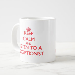 Hou kalm en luister naar een receptionist grote koffiekop
