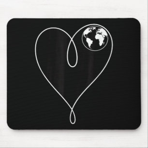Hou van de planeet aarde hart wereldbol minimalist muismat